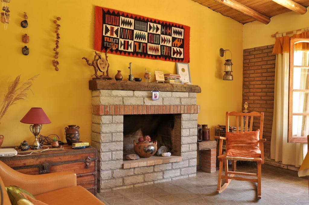 Hostal Posta Del Atuel General Alvear  Buitenkant foto